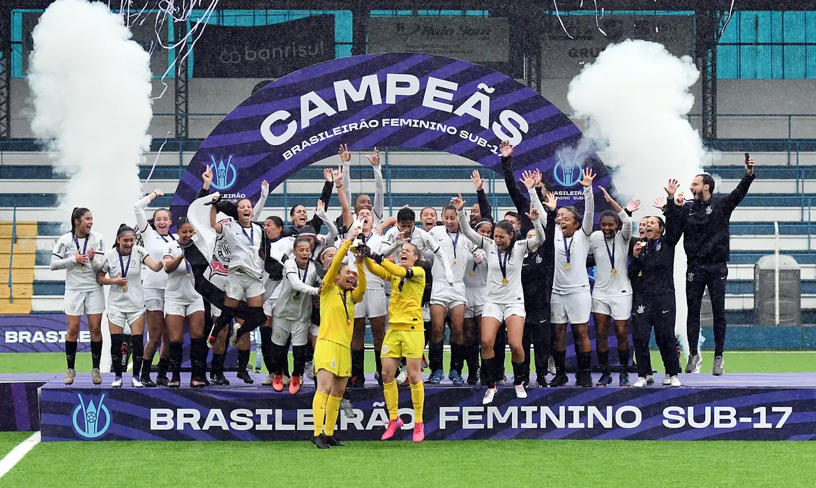 Corinthians vence Grêmio e conquista Brasileiro Feminino Sub-17